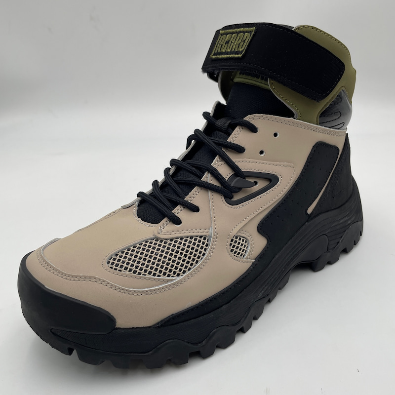 Water-resistant Hiking Shoes MD Midsole
